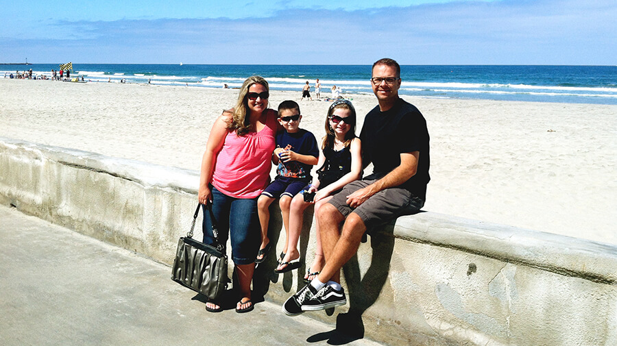 Jennifer, Carter, Natalie, And Brian Bourn Sitting On The Mission Beach Sea Wall